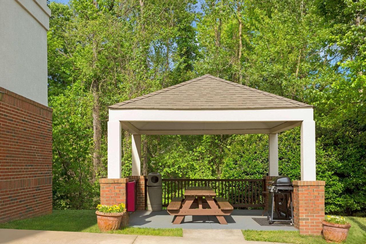 Mainstay Suites Charlotte - Executive Park エクステリア 写真