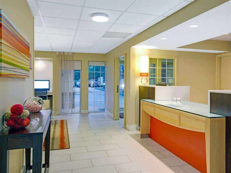 Mainstay Suites Charlotte - Executive Park エクステリア 写真