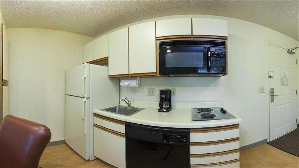 Mainstay Suites Charlotte - Executive Park エクステリア 写真