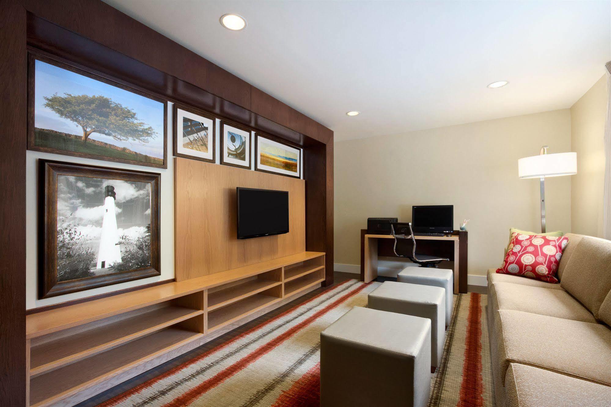 Mainstay Suites Charlotte - Executive Park エクステリア 写真